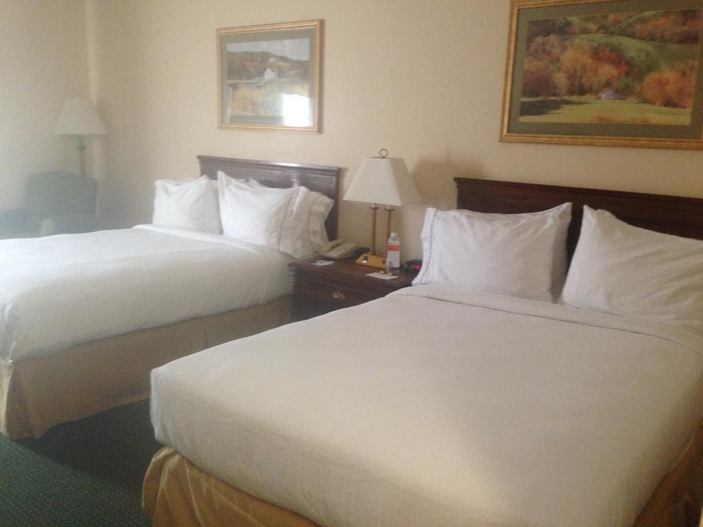 Holiday Inn Express Mount Pleasant- Scottdale, An Ihg Hotel Cameră foto