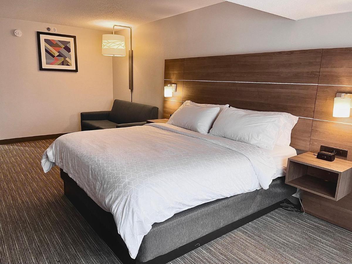 Holiday Inn Express Mount Pleasant- Scottdale By Ihg Exterior foto